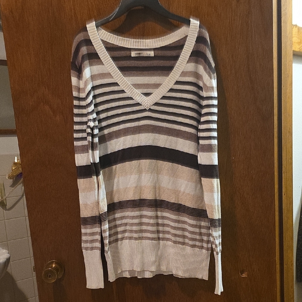 Old Navy Women's V-Neck Sweater - Brown and Cream Stripes